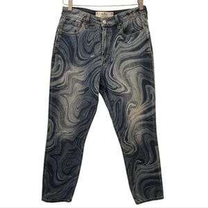 Hollister Curvy High-Rise Mom Jeans Vintage Stretch Swirl-Wash Women’s Sz 28x27